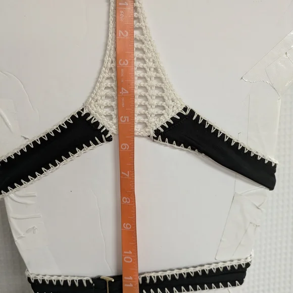 Minimalist Black and Cream Bikini Swimwear - Picture 4 of 12